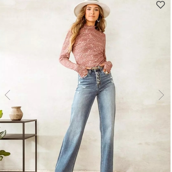 BKE Willow & Root Floral Jacquard Mock Neck Top - Picture 4 of 9